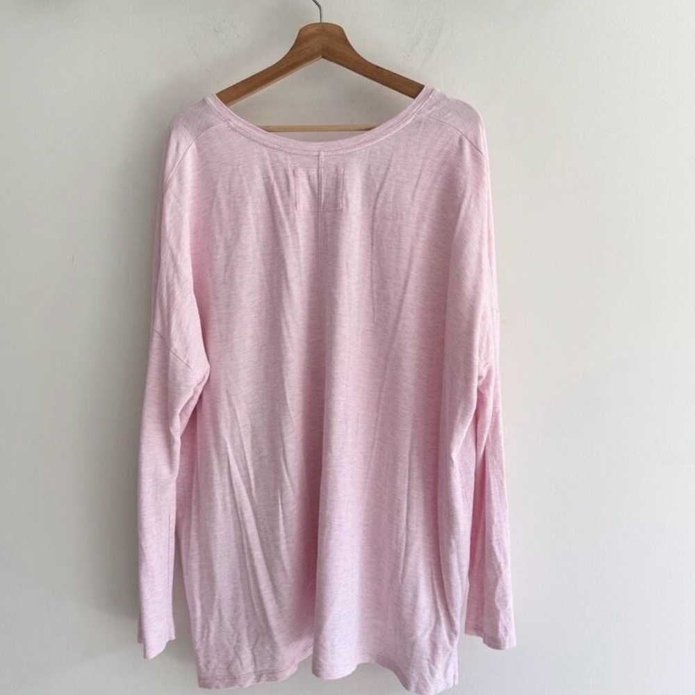 Lilly Pulitzer Luxletic Clifford Pink V Neck Long Sleeve Large KD